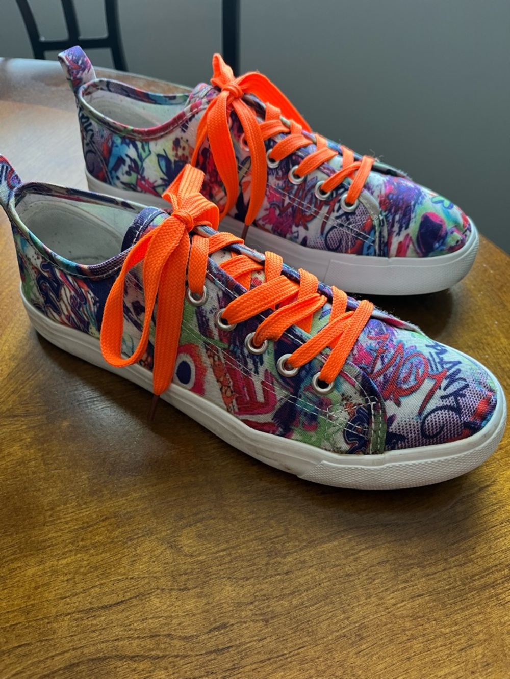 Vintage Converse, All Star RARE Graffiti Print on Canvas, Sneakers